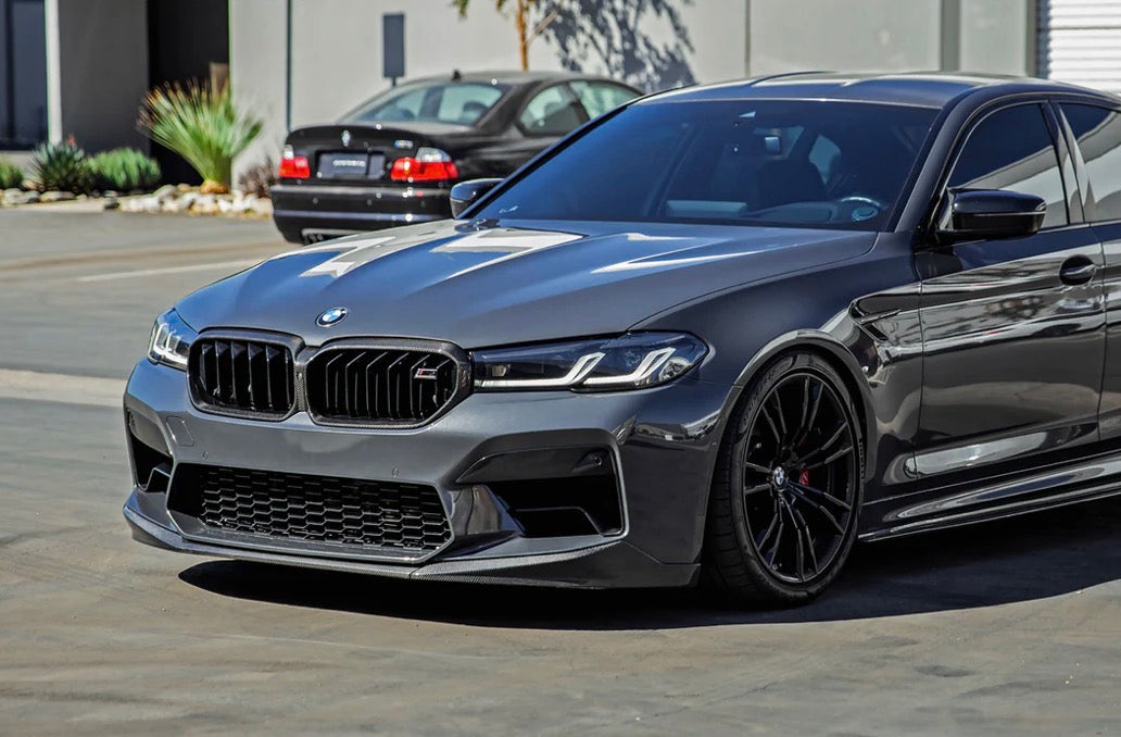 F90 M5 LCI AutoTecknic Replacement Dry Carbon Grille Surround