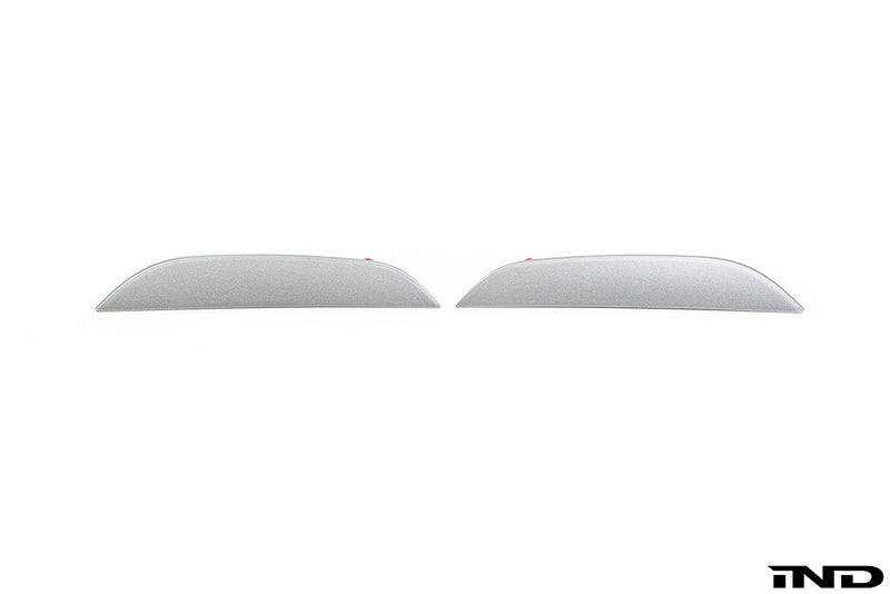 iND f90 m5 painted rear reflector set - iND Distribution