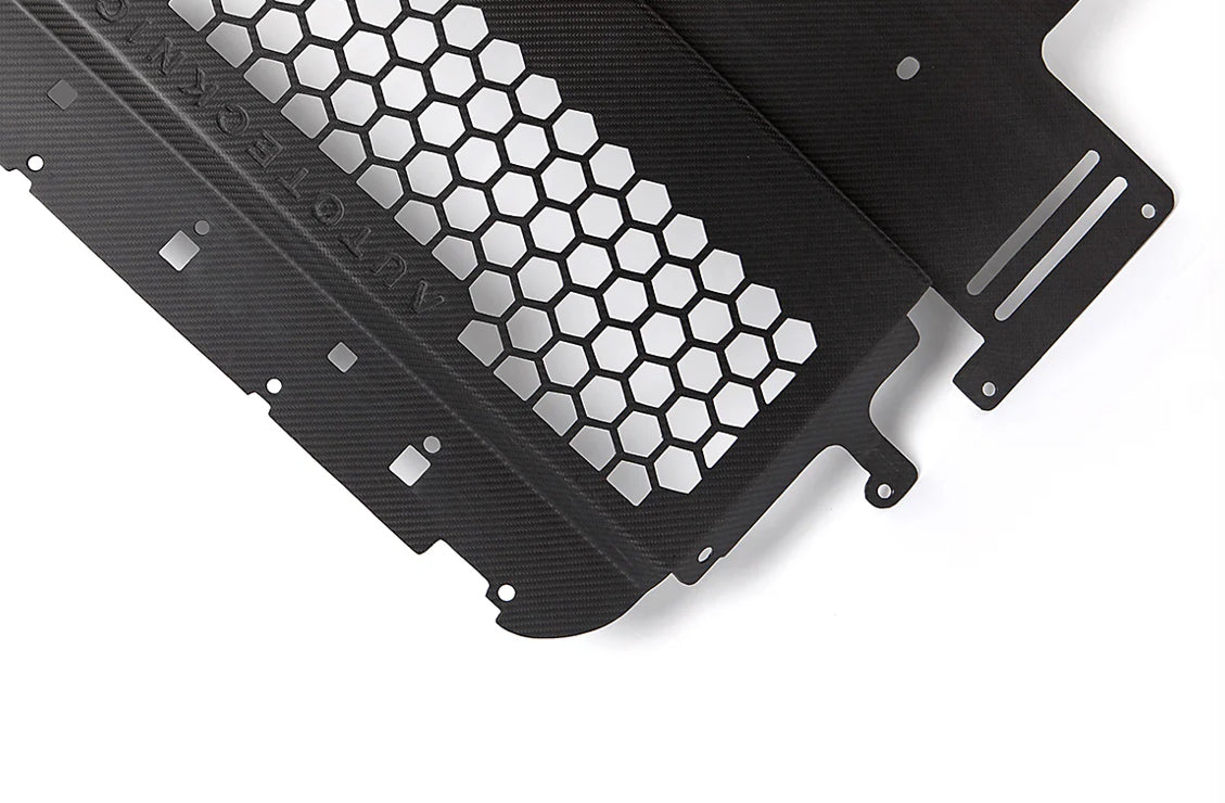 Dry Carbon Fiber Oil Cooler Guard G8x M2/M3/M4 (Autotecknic)