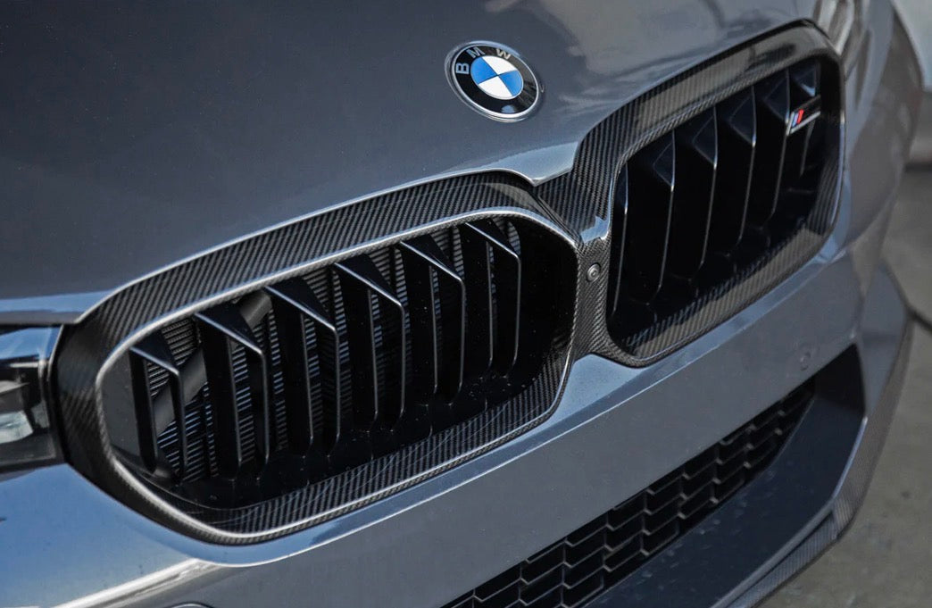 F90 M5 LCI AutoTecknic Replacement Dry Carbon Grille Surround