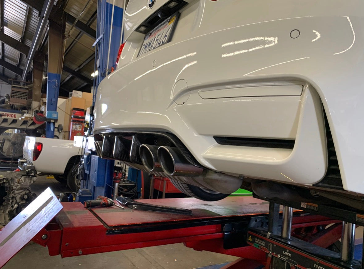 F8x M3/M4 Big Fin Performance Carbon Fiber Rear Diffuser