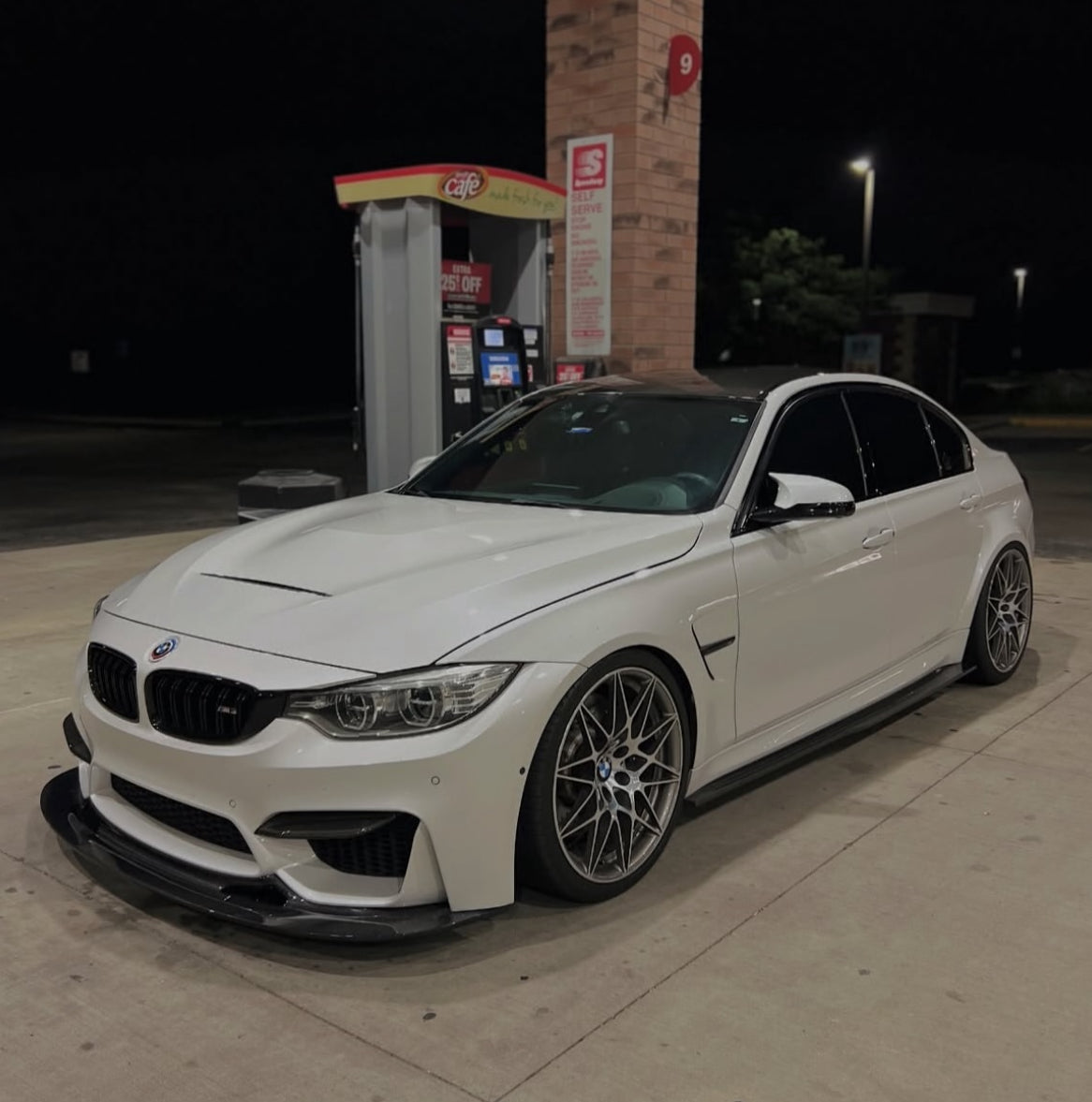 F8x M3/M4 PSM Style Carbon Fiber Side Skirt Extensions (Flat Version)