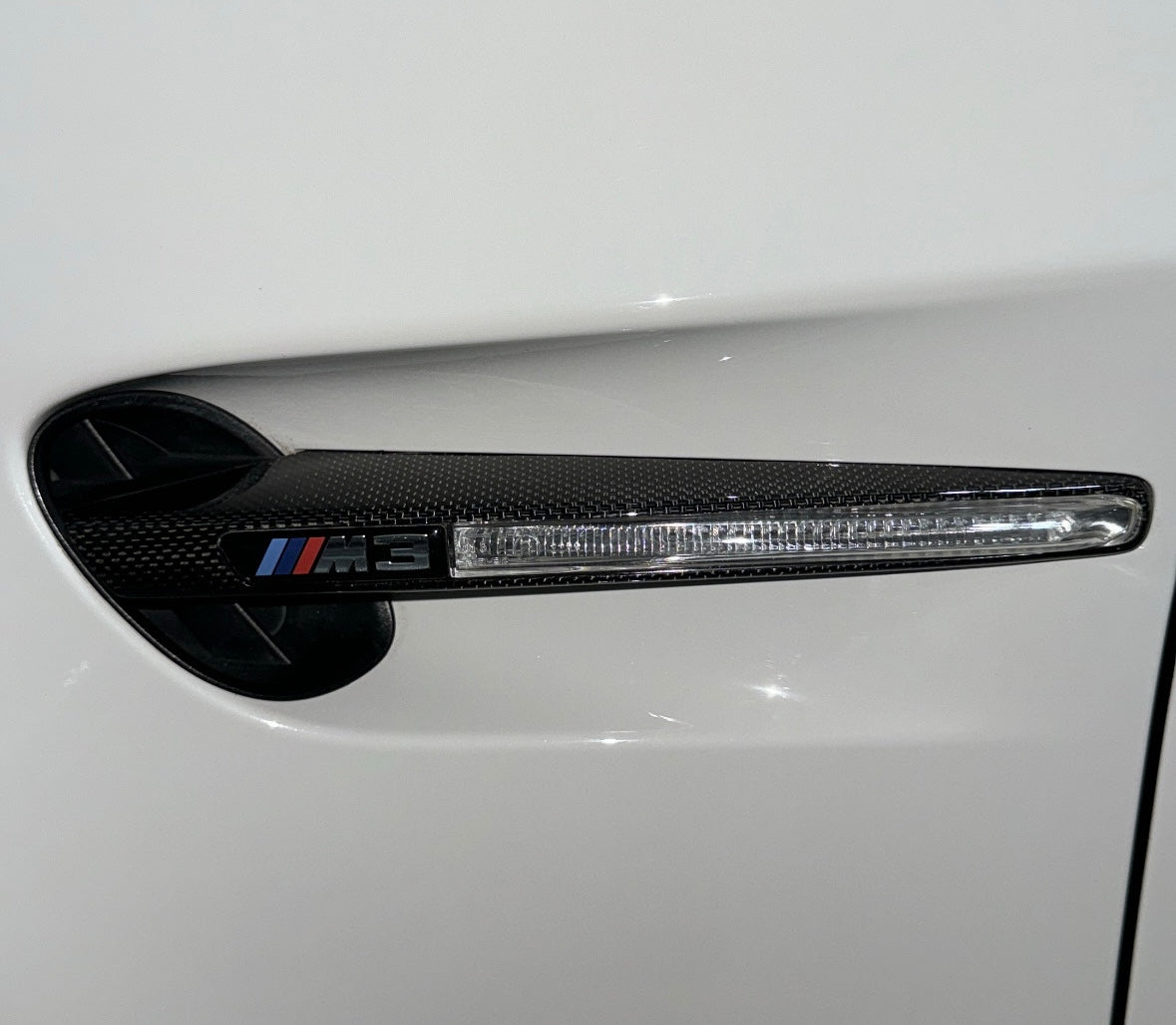 AutoTecknic Carbon Fiber Fender Vents (E9x M3)