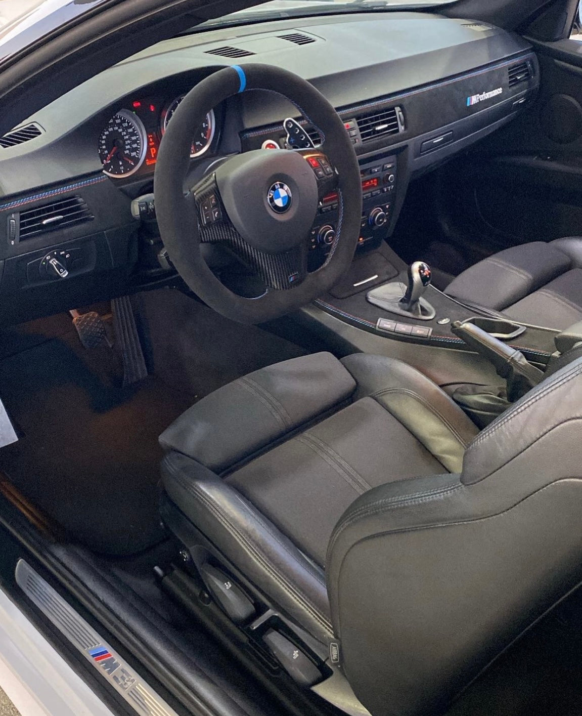 DIY: Alcantara interior trim - Edited with pics of final results - BMW  3-Series (E90 E92) Forum