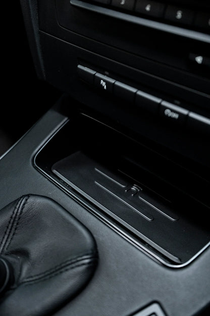 BMW E8x/E9x INDUKTIV Wireless Device Charging Unit