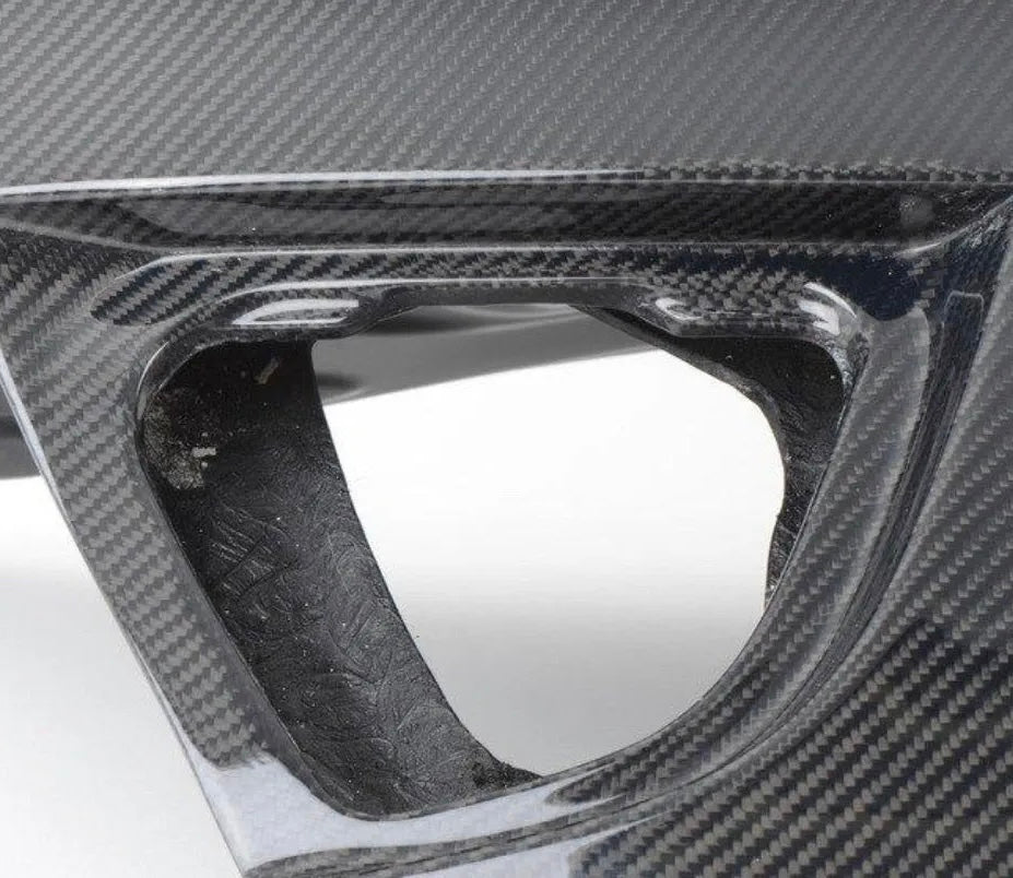 E90 CSL Style Carbon Fiber Trunk
