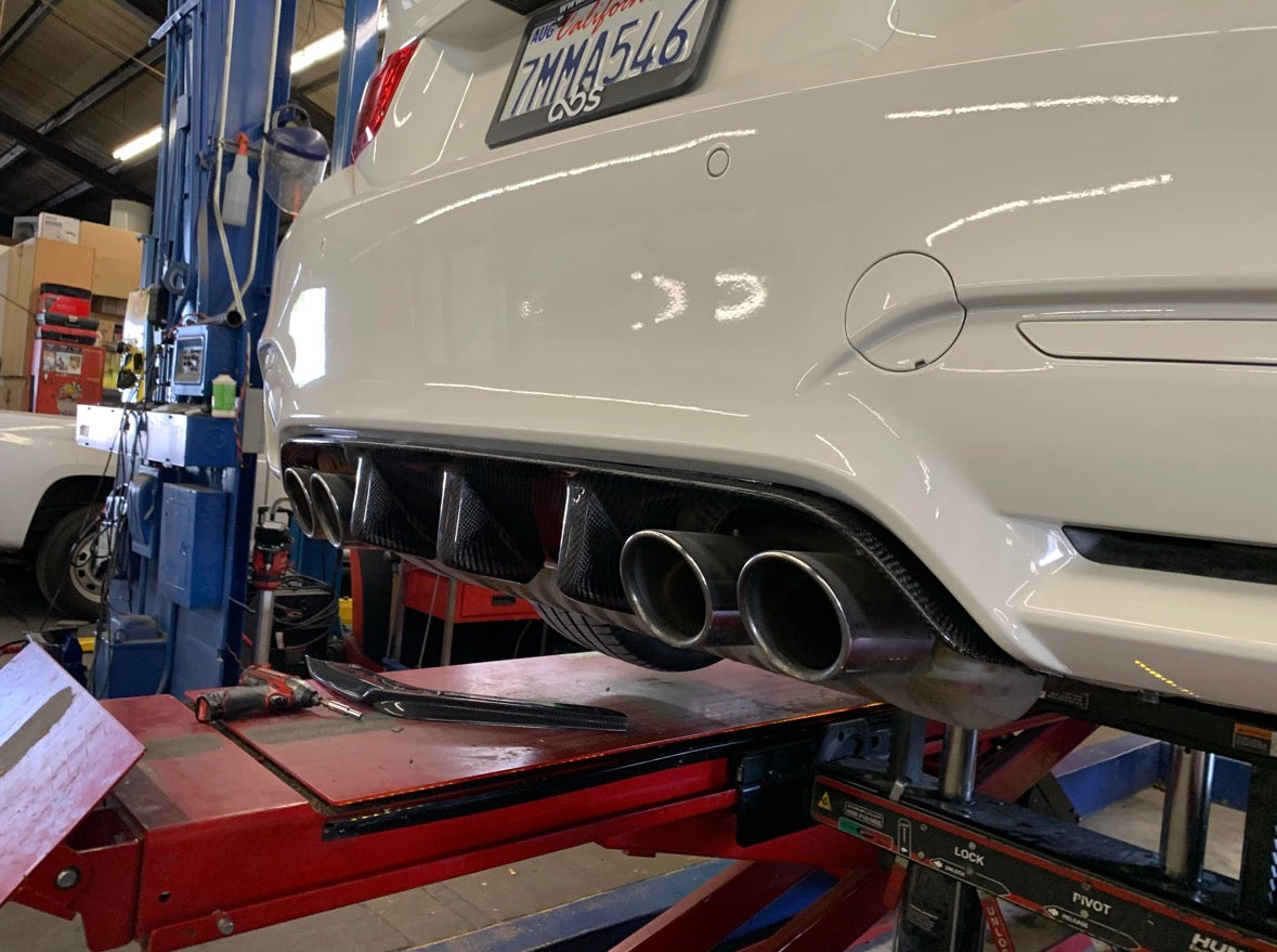 F8x M3/M4 Big Fin Performance Carbon Fiber Rear Diffuser
