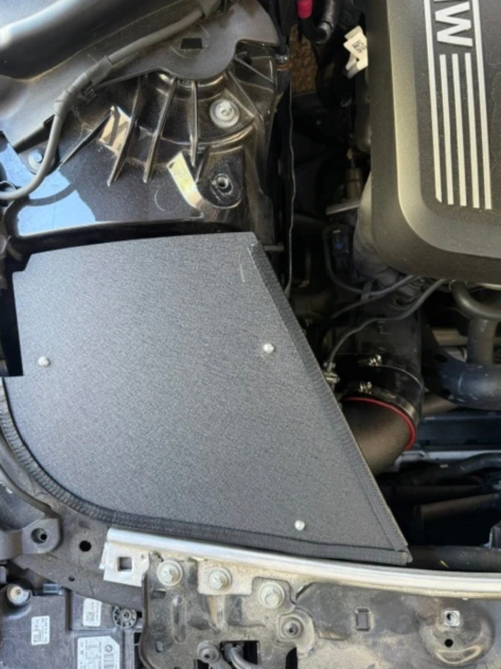 MAD BMW B46 B48 530 G30 2017+ Cold Air Intake