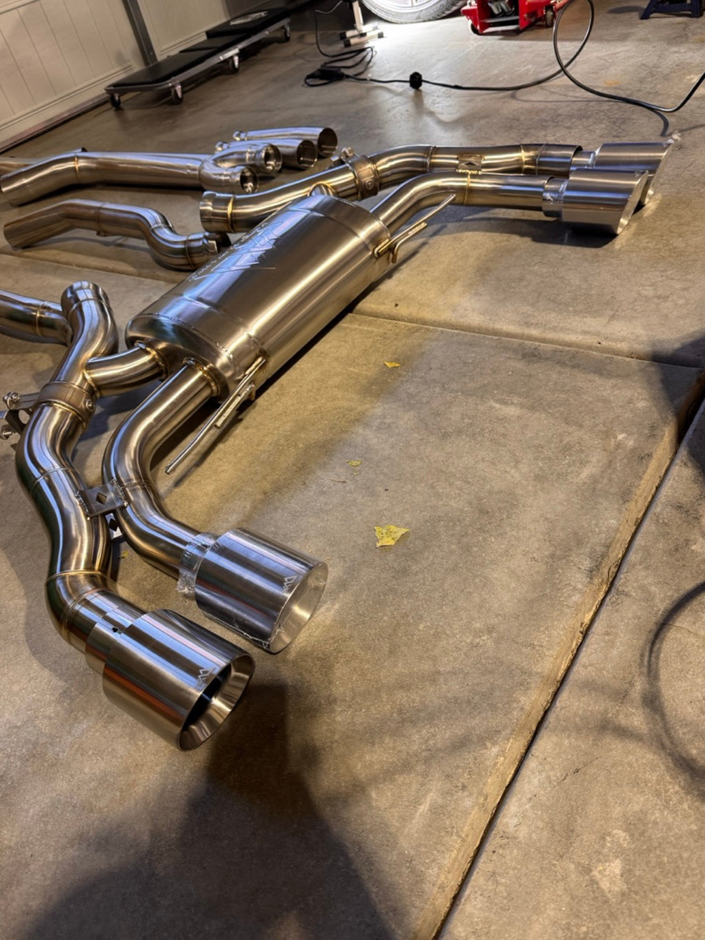 MAD BMW X3M X4M F97 F98 Axle Back Exhaust