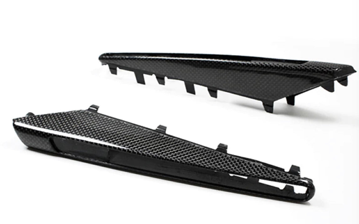 AutoTecknic Carbon Fiber Fender Vents (E9x M3)