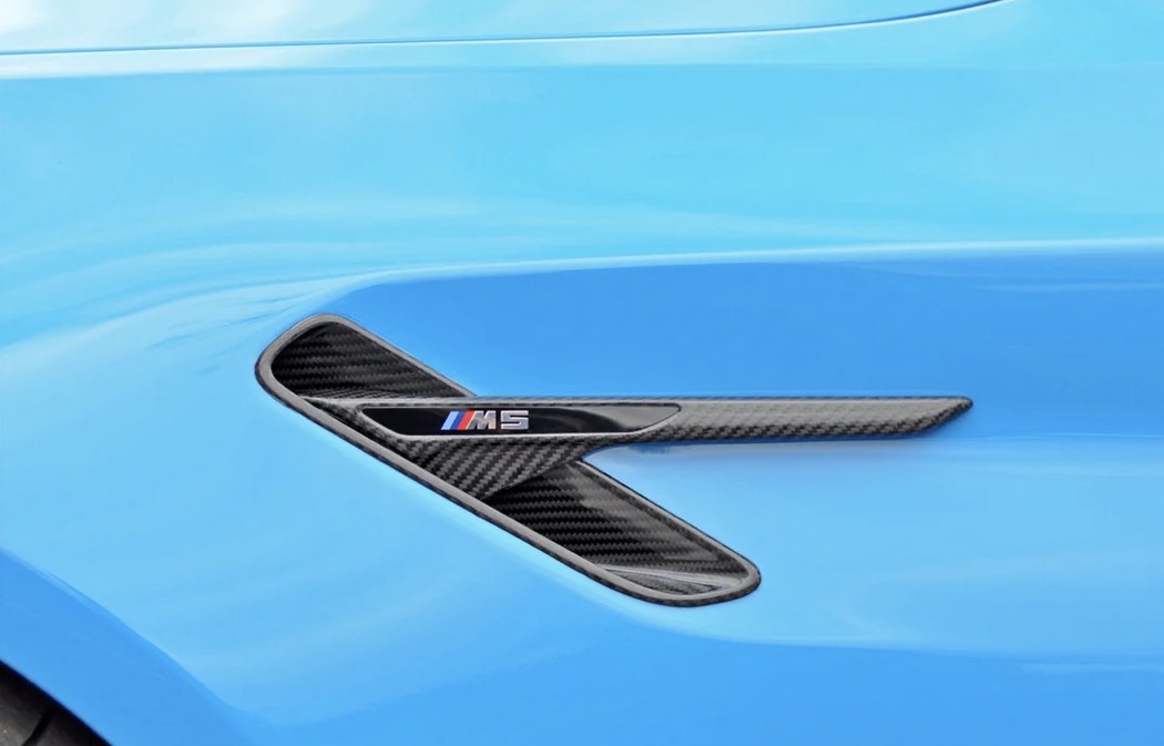 AutoTecknic Dry Carbon Fiber Fender Pocket Set - F90 M5 | M5 Competition