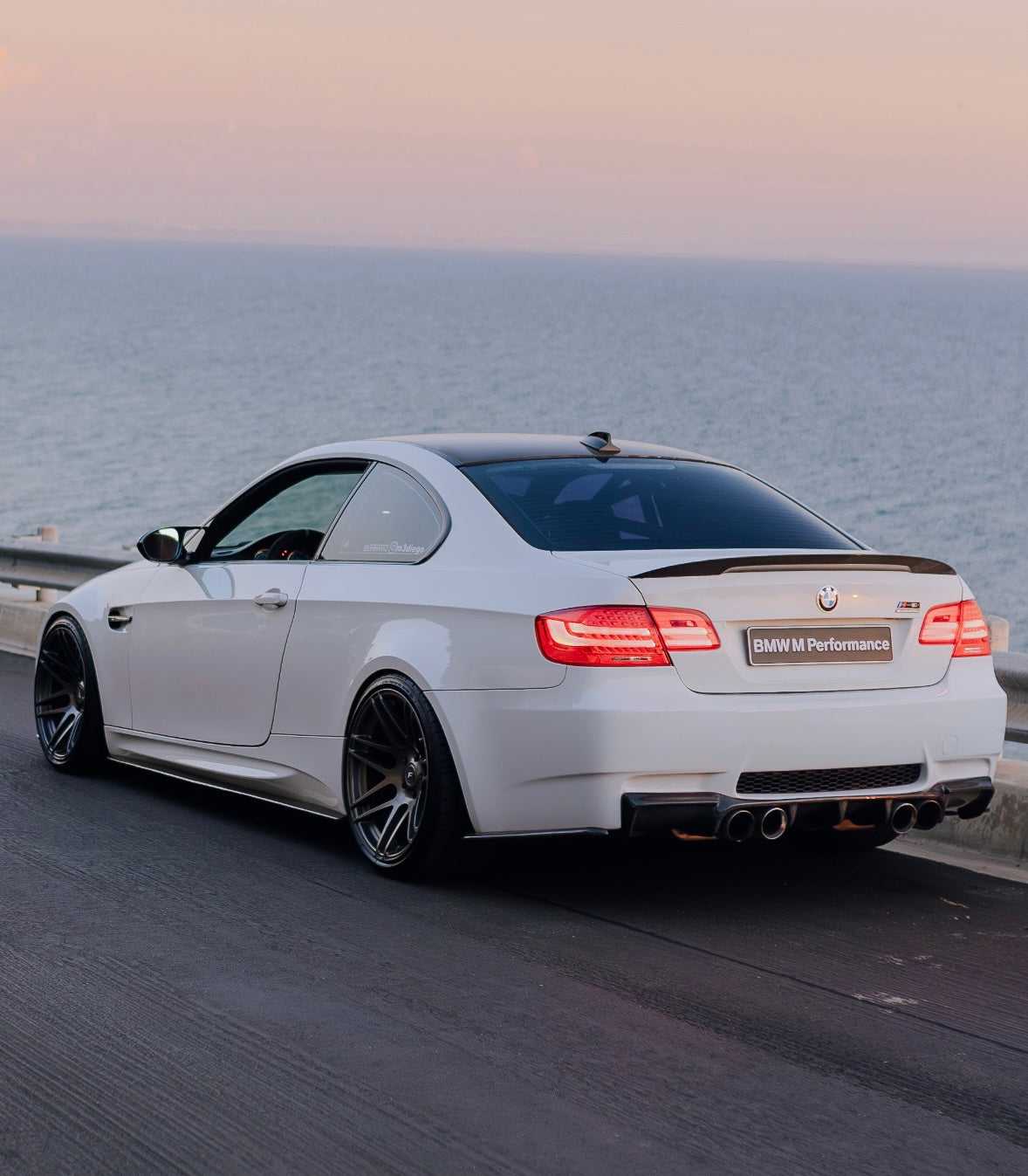 E92/E93 M3 ES Style Carbon Fiber Side Skirt Extensions