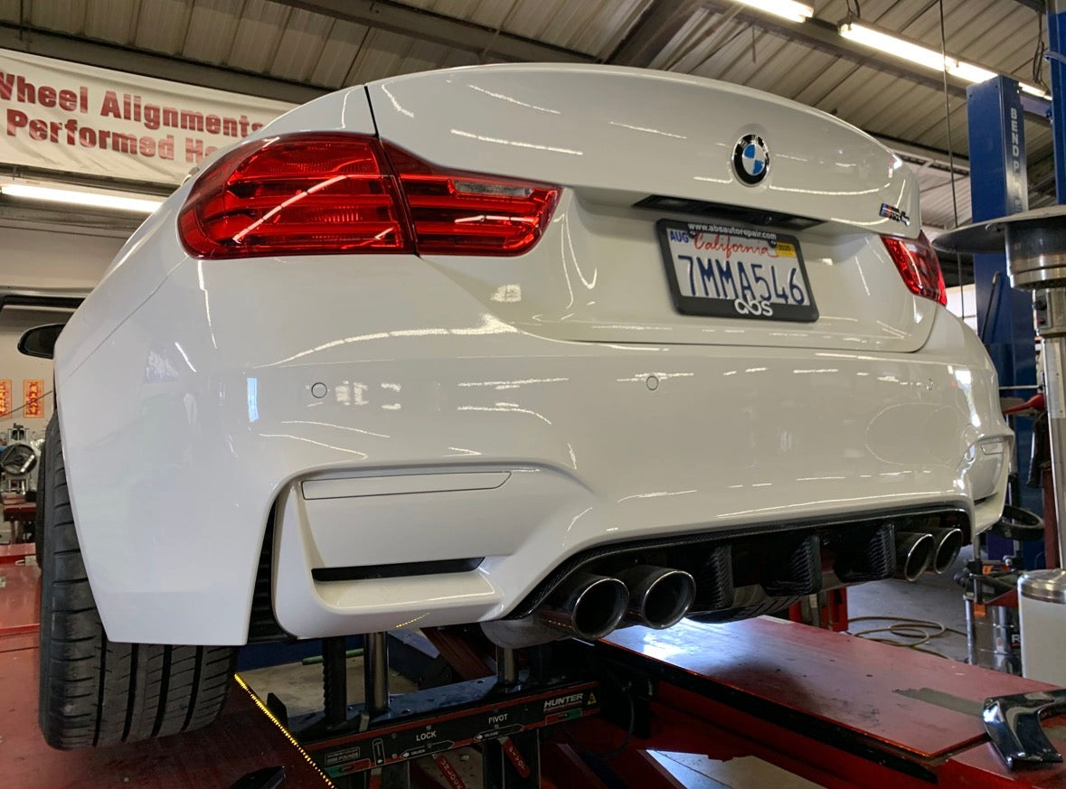 F8x M3/M4 Big Fin Performance Carbon Fiber Rear Diffuser