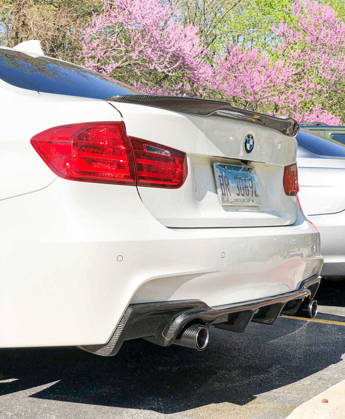 F30 AK Style Carbon Fiber Diffuser