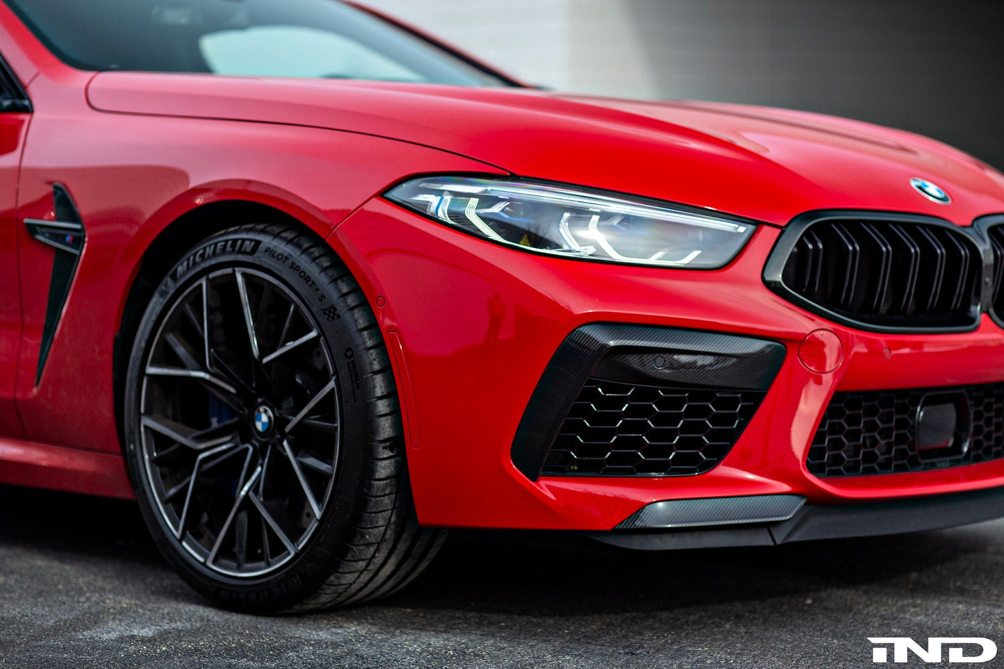 iND f92 m8 painted front reflector set 1 - iND Distribution