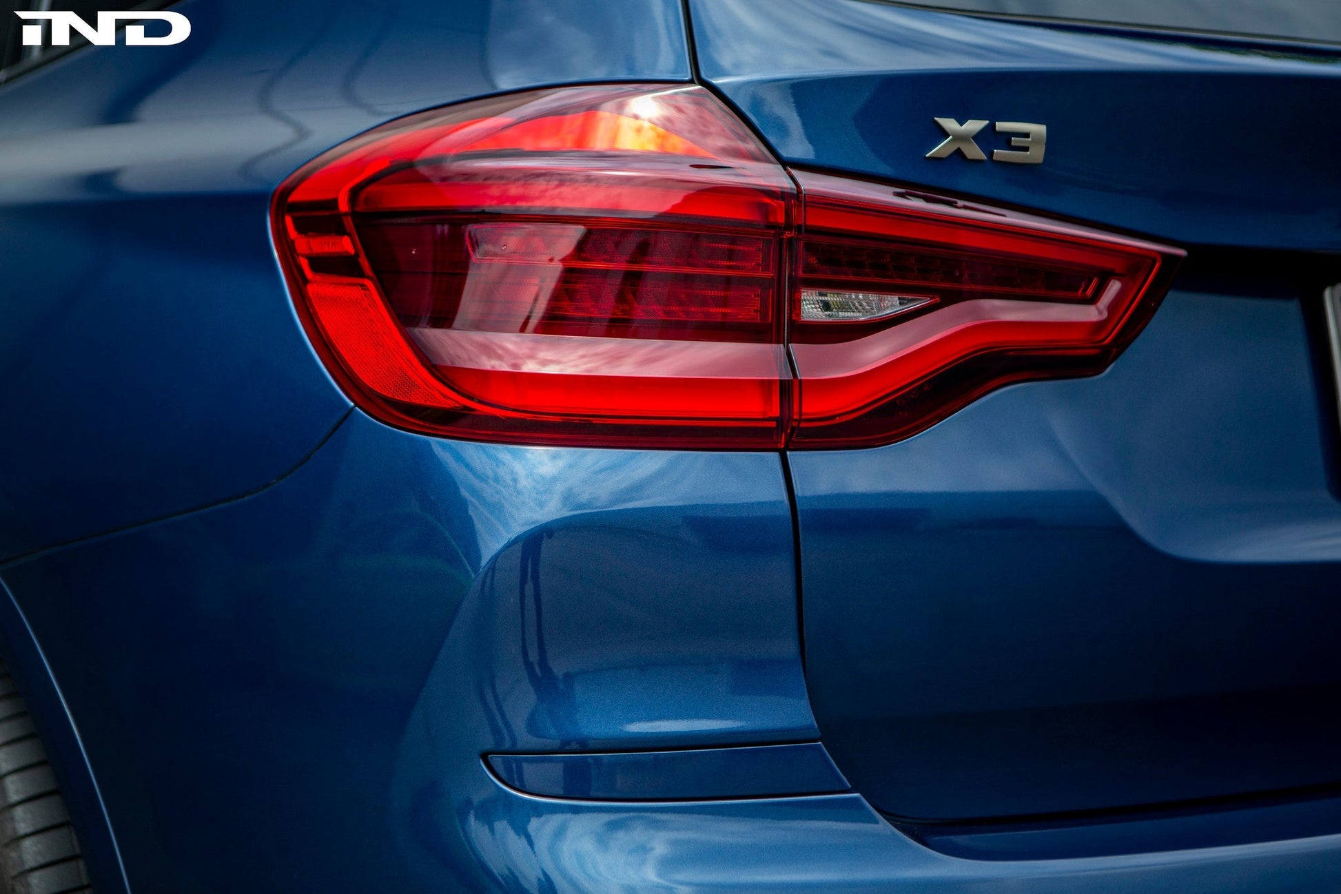 iND g01 x3 painted rear reflector set - iND Distribution