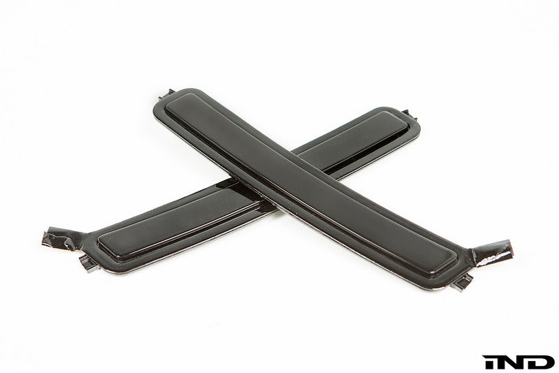 iND f90 m5 painted front reflector set - iND Distribution