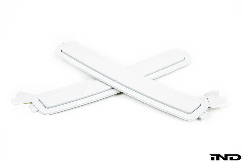 iND f90 m5 painted front reflector set - iND Distribution