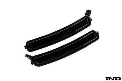 iND f90 m5 painted front reflector set - iND Distribution