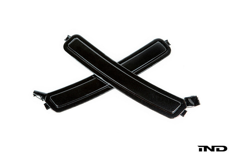 iND f90 m5 painted front reflector set - iND Distribution