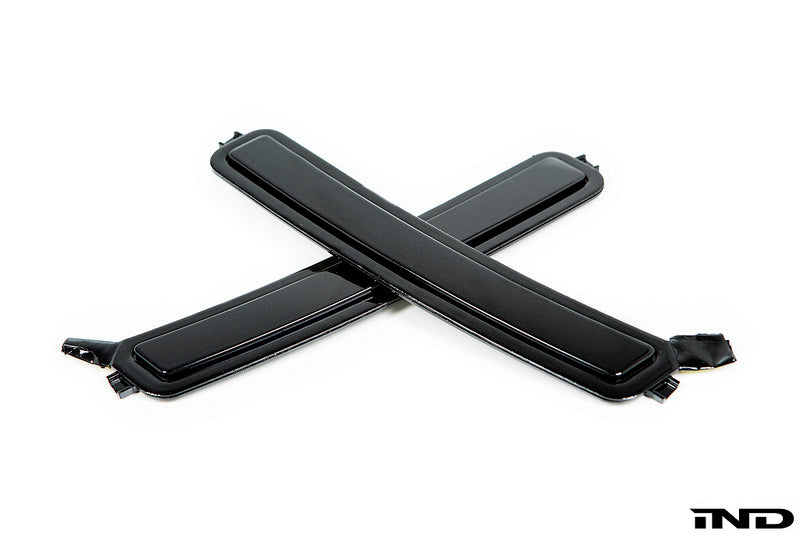 iND f90 m5 painted front reflector set - iND Distribution