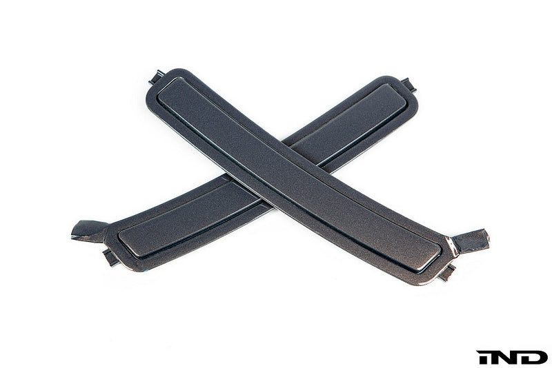 iND f90 m5 painted front reflector set - iND Distribution