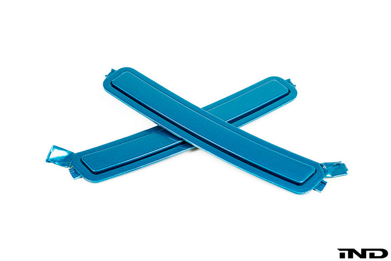 iND f90 m5 painted front reflector set - iND Distribution