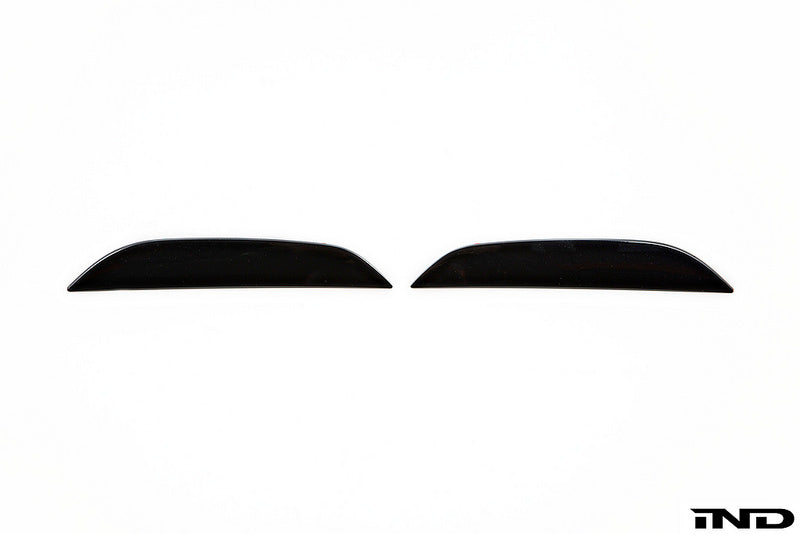 iND f90 m5 painted rear reflector set - iND Distribution