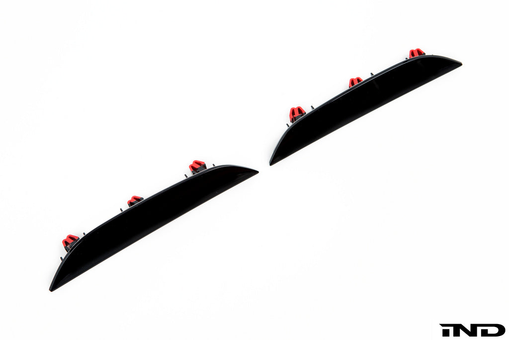 iND f90 m5 painted rear reflector set - iND Distribution