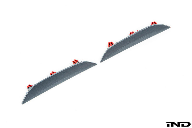 iND f90 m5 painted rear reflector set - iND Distribution