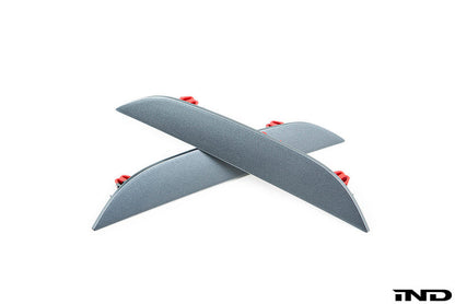 iND f90 m5 painted rear reflector set - iND Distribution