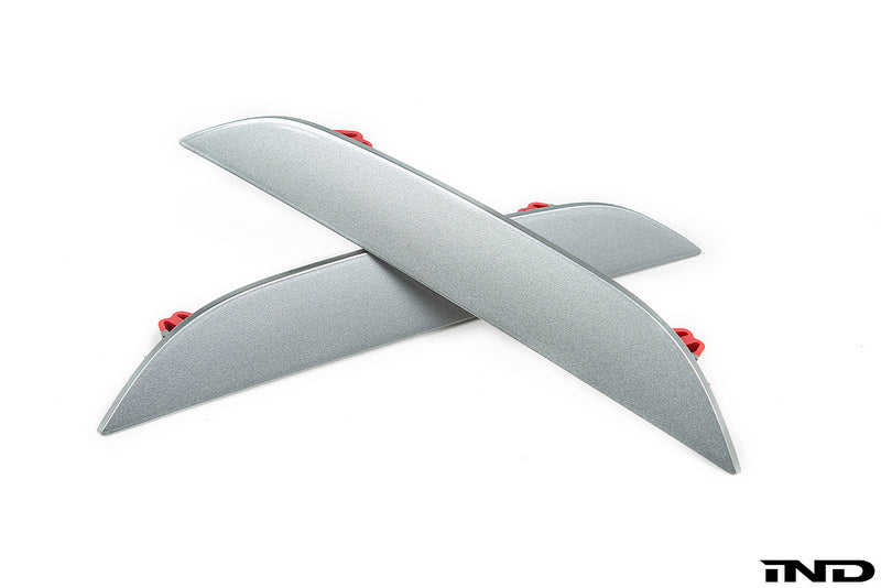 iND f90 m5 painted rear reflector set - iND Distribution