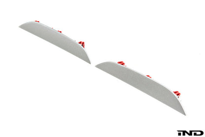 iND f90 m5 painted rear reflector set - iND Distribution