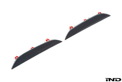 iND f90 m5 painted rear reflector set - iND Distribution