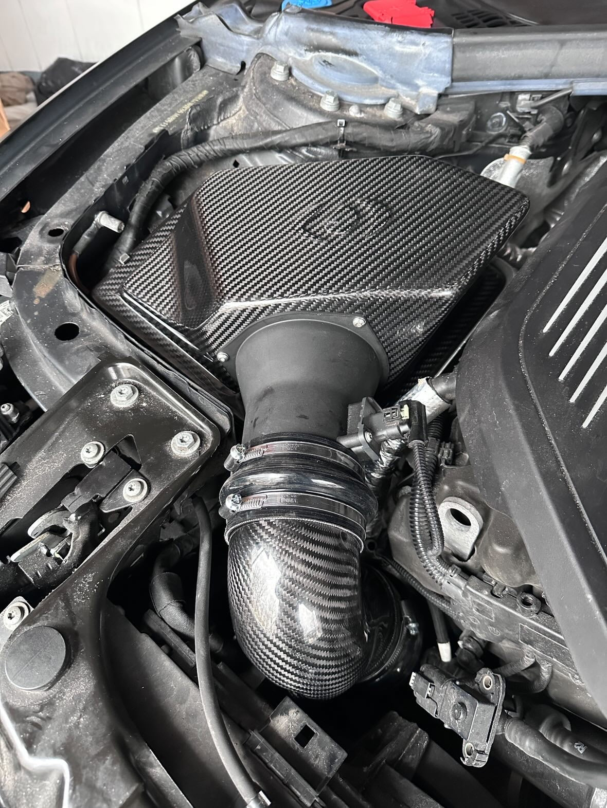 Dinan Closed Carbon Fiber Cold Air Intake (F2x F3x M240/340/440)