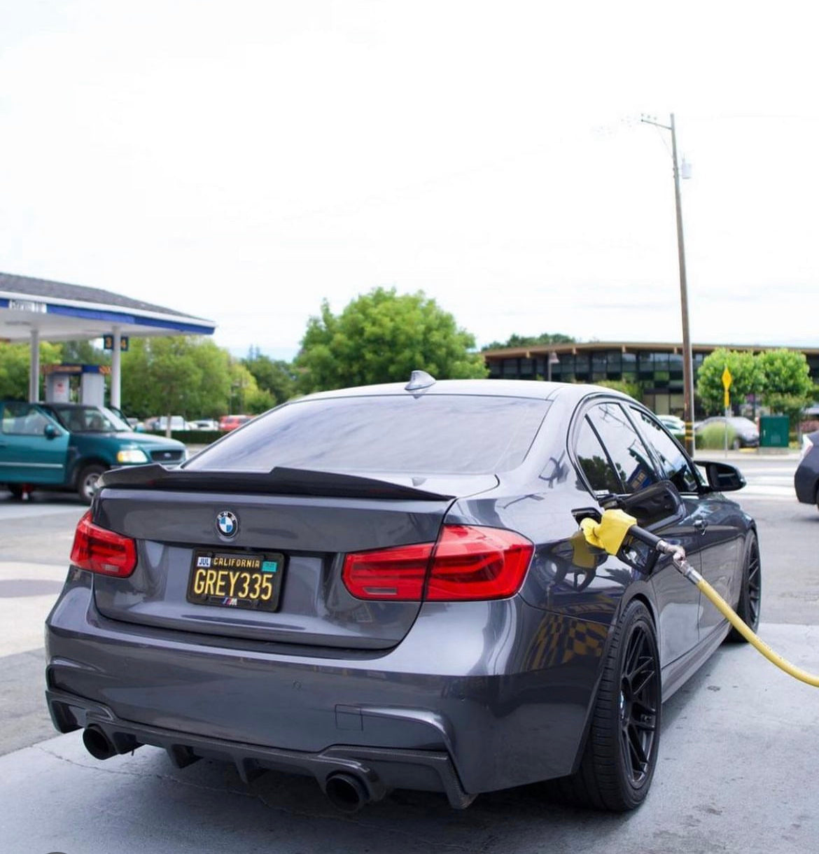 F30/F80 Carbon Fiber V2 Trunk Spoiler