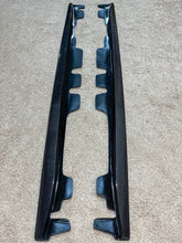 Load image into Gallery viewer, E92/E93 M3 ES Style Carbon Fiber Side Skirt Extensions
