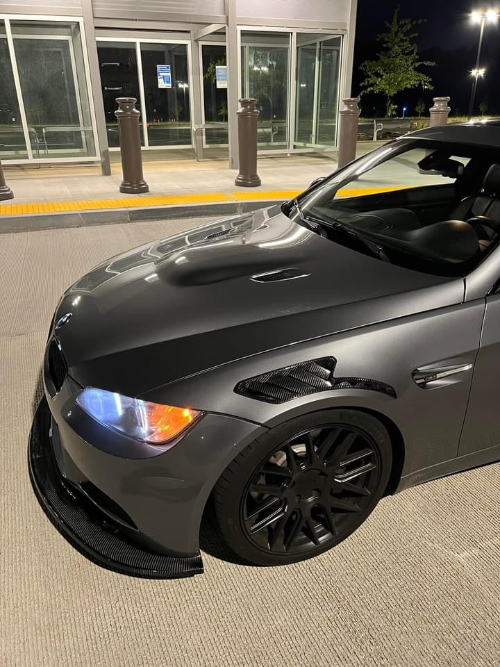 E9x M3 Carbon Fiber Fender Vents