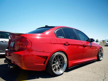 E90 J Style CF Side Skirts